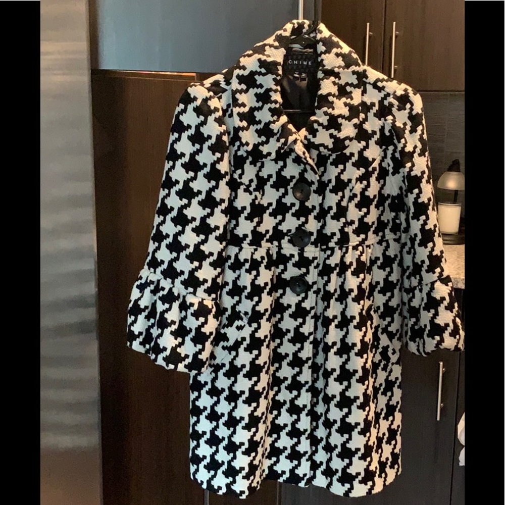 Chime Houndstooth Bell Sleeve Coat